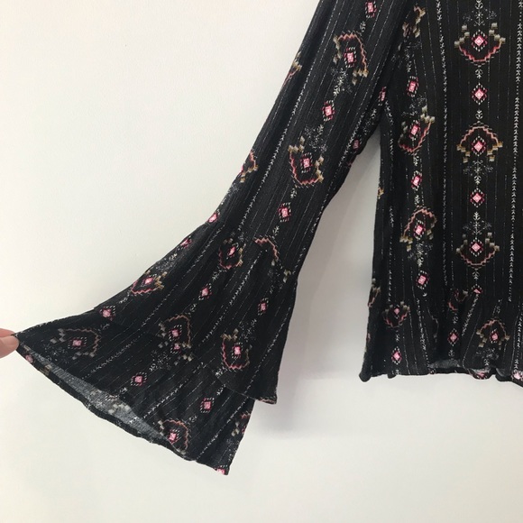 A.OK Coevolution Boutique Top - Picture 4 of 5